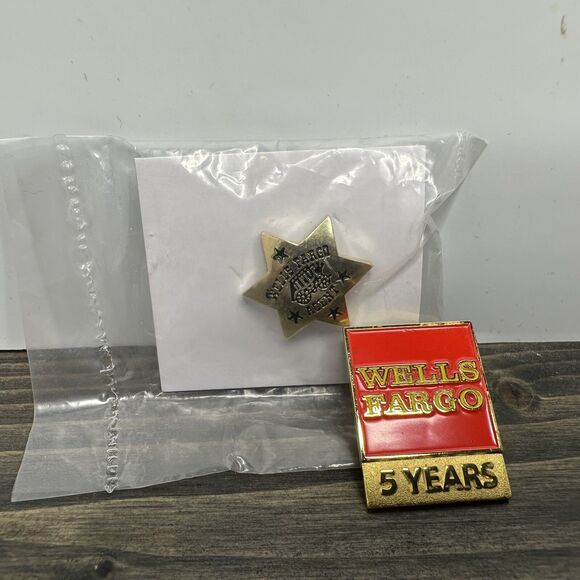 2 Wells Fargo Employee Pins 5 Year Service Award WF Agent Stagecoach Star Lapel - Picture 1 of 11